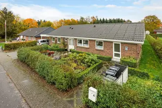 Villa på Bondebjergvej 4, Grædstrup, 8740 Brædstrup