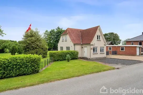 Villa på Hovervej 86, 6971 Spjald