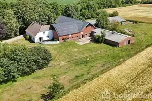 Landejendom på Debelvej 120, 6855 Outrup