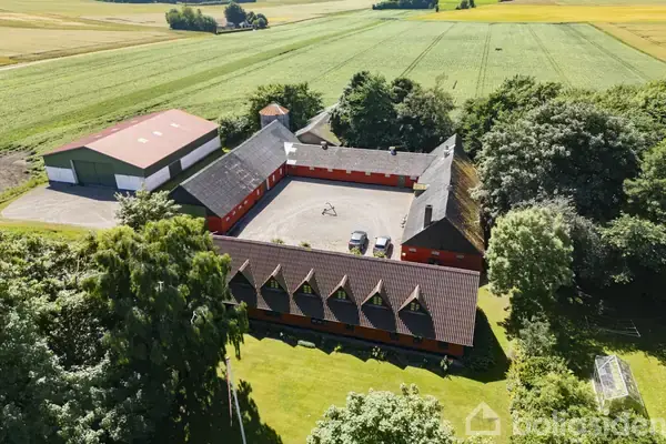 Landejendom på Fjellerad Bygade 6, 9260 Gistrup