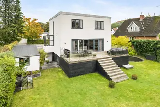 Villa på Rødstensvej 11, 2900 Hellerup