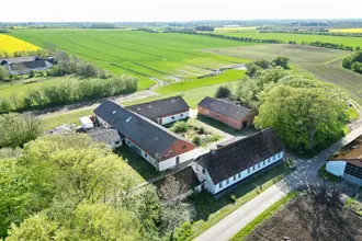 Landejendom på Kalumvej 63, 9700 Brønderslev