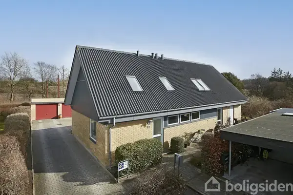Villa på Søndervænget 73, 8732 Hovedgård