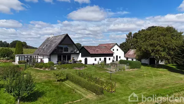 Landejendom på Ørbækvej 142, 5881 Skårup Fyn