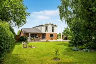 Villa på Nørre Bygade 9, Grejs, 7100 Vejle