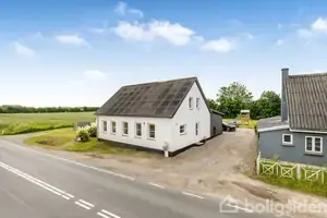 Villa på Esbjergvej 57, 6650 Brørup