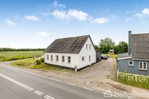 Villa på Esbjergvej 57, 6650 Brørup