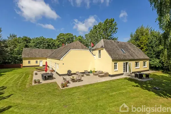 Villa på Esbjergvej 83, 6650 Brørup