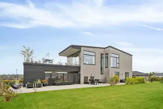 Villa på Essen 5, Norring, 8382 Hinnerup