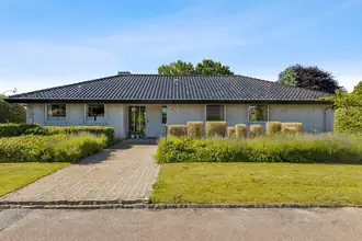 Villa på Mejsevænget 1, 5610 Assens