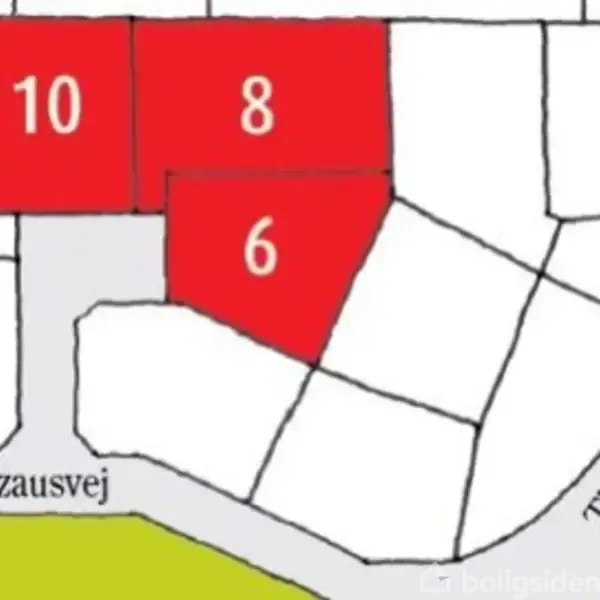 Tre røde parceller markeret med numrene 10, 8 og 6 i et beboelseskvarter. De grænser op til vejene Rantzausvej og Tingbjerg, omgivet af andre, ikke-farvede parceller.