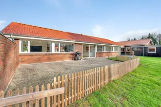 Villa på Industrivej 5, Ørum, 8830 Tjele