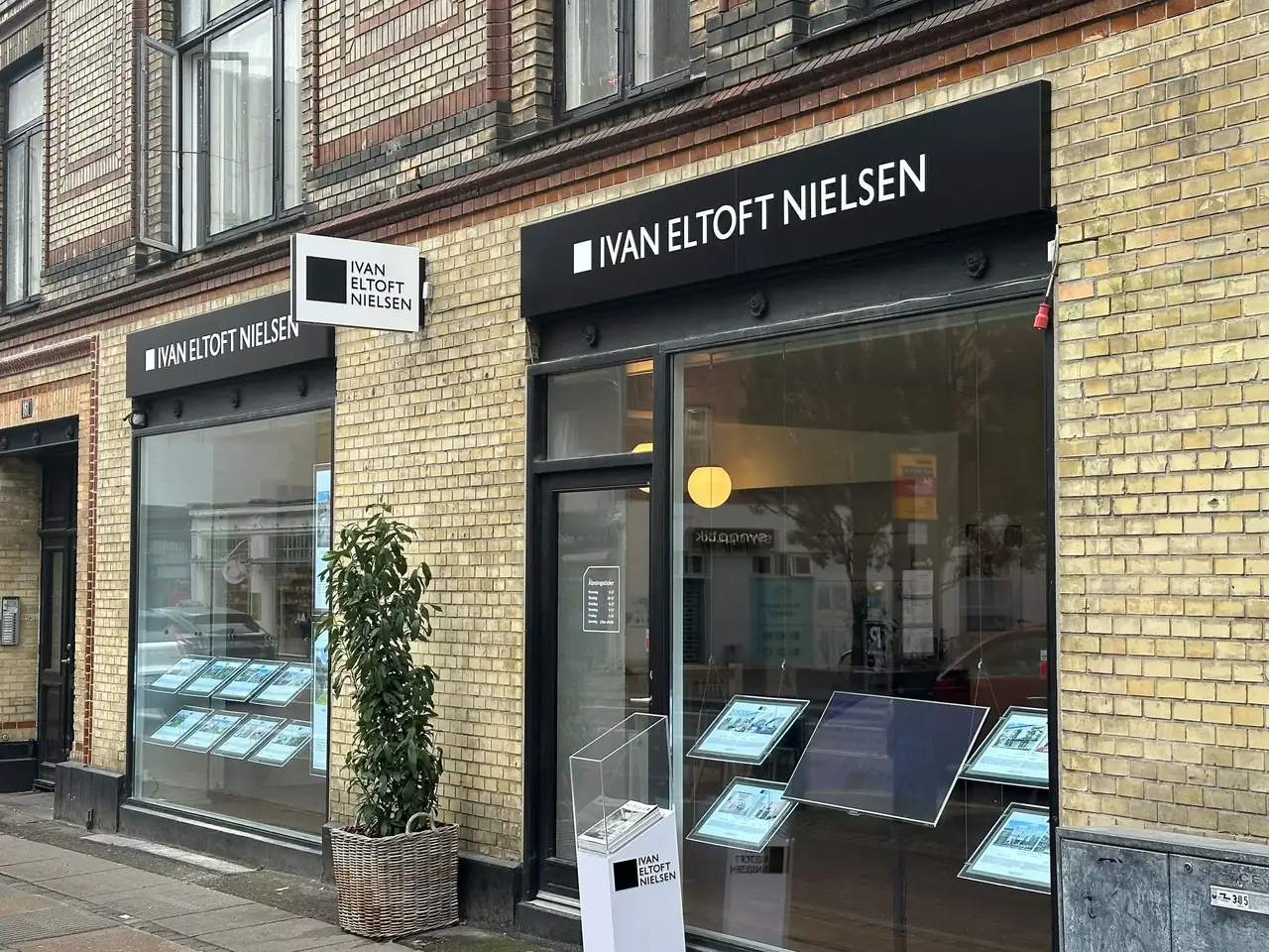 Ejendomsmæglerfirma Ivan Eltoft Nielsen ApS Frederiksberg